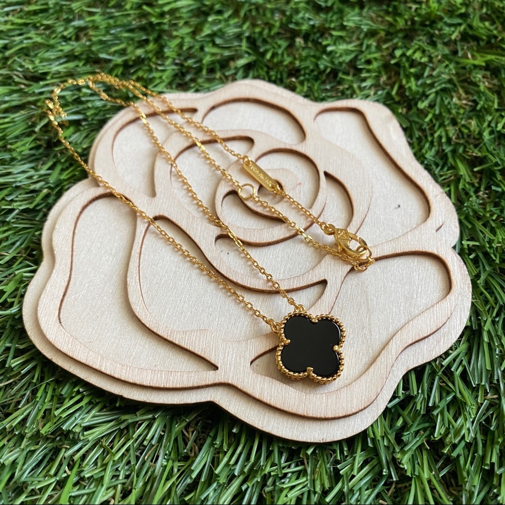 Four leaf Clover Necklace in Gold Finish 100% Sterling Silver - Picture 5 of 12